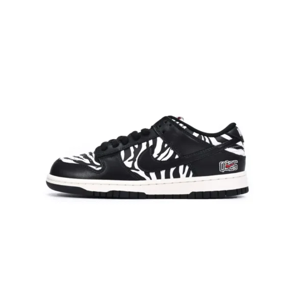 Quartersnacks x Nike SB Dunk Low Zebra DM3510-001